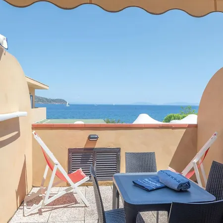On Elba In With Private Apartment *